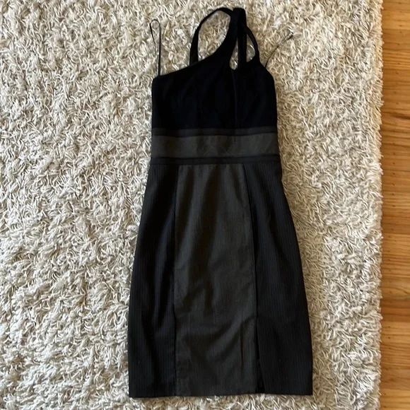Bebe mini dress black/grey- See pictures for size. - Picture 4 of 10